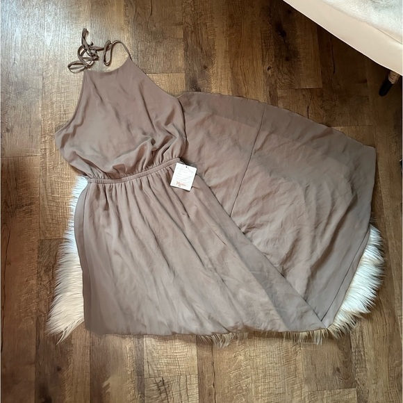 SHOW ME YOUR MUMU Heather Halter Dress - Picture 2 of 4